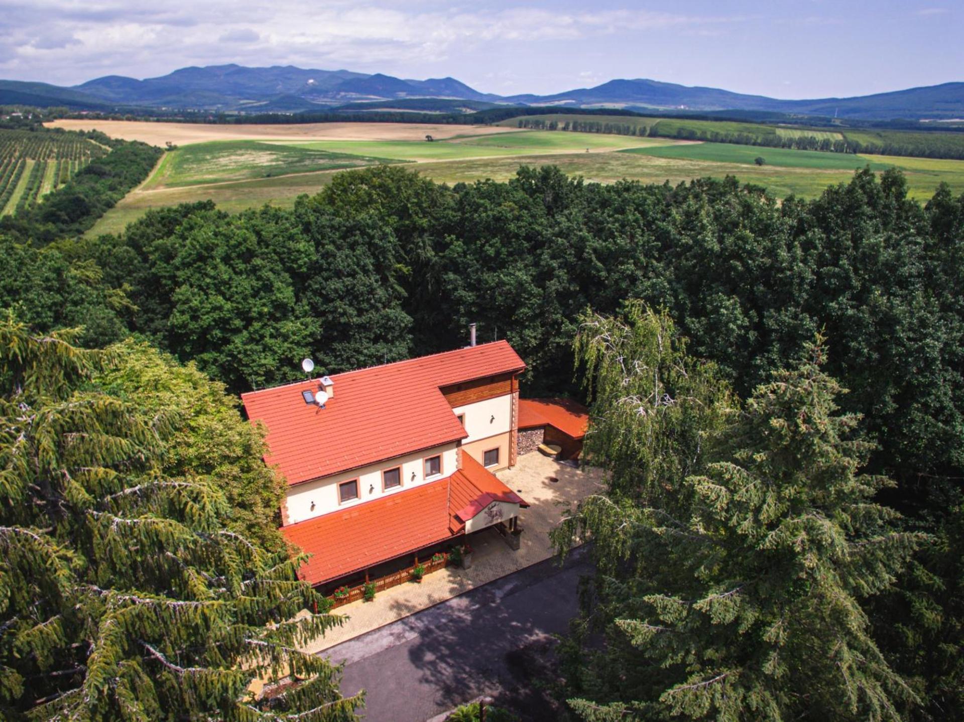 Senyoi Vendeghaz Bed & Breakfast Bozsva ภายนอก รูปภาพ